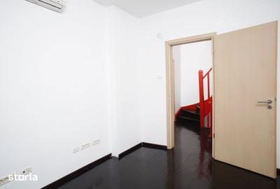 Apartament cu 3 camere decomandat în Decebal - 2