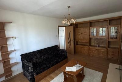 Apartament cu 3 camere semidecomandat în Central - 2