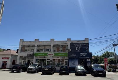 Spațiu comercial, de 300 mp, în Central - 3