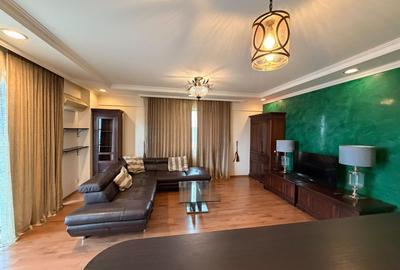 Apartament cu 3 camere semidecomandat, mobilat în Pipera