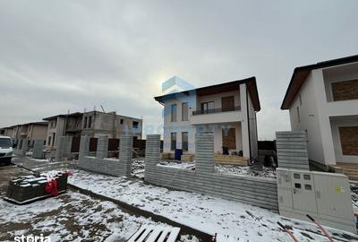Casă cu 5 camere cu Teren 320 Mp în Central