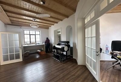 Casă cu 15 camere cu Teren 250 Mp în Kiseleff - 1
