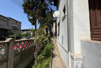 Casă cu 5 camere cu Canalizare în Parcul Carol - 4