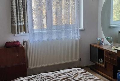 Apartament cu 4 camere semidecomandat în Central