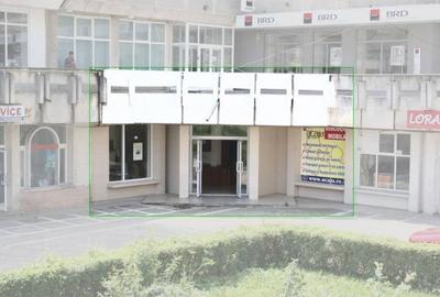Spațiu comercial, de 300 mp, în Central
