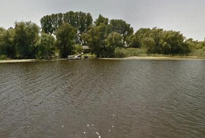 Teren de 4000 mp, în Crișan - 3