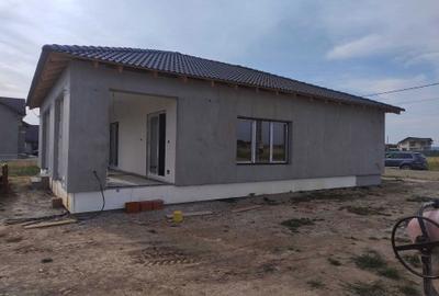 Casă cu 3 camere în Alparea - 4