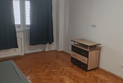 Apartament cu 2 camere decomandat în Cartierul Traian - 5