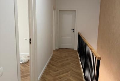 Duplex cu 5 camere cu Canalizare în Dumbrăvița - 9