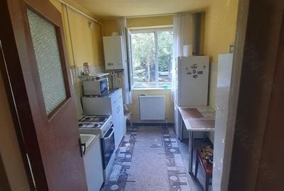 Apartament cu 3 camere semidecomandat în Tomis Nord - 2
