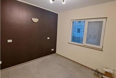 Apartament cu 3 camere decomandat în Complex Studențesc - 3