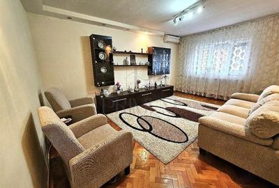 Apartament cu 3 camere decomandat în Soarelui - 2