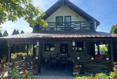 Casă cu Teren 1457 Mp în Traian - 2