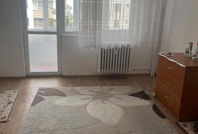 Apartament cu 3 camere semidecomandat în Drumul Taberei - 3