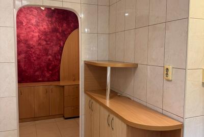 Apartament cu 3 camere semidecomandat în Drumul Taberei - 3