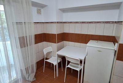Garsonieră decomandată în Muncii - 1