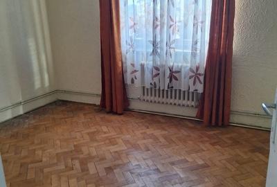 Apartament cu 3 camere decomandat în Ocna Dejului - 6
