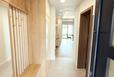 Duplex cu 5 camere cu Canalizare în Dumbrăvița - 2