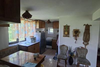 Casă cu Teren 1300 Mp în Bran
