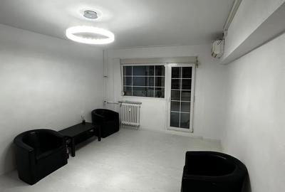 Apartament cu 3 camere semidecomandat, mobilat în Dorobanți