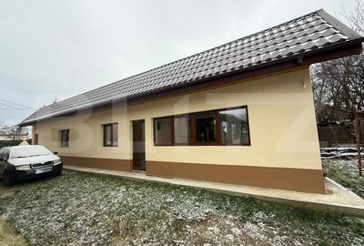 Casă individuală cu 3 camere cu Canalizare în Valea Voievozilor