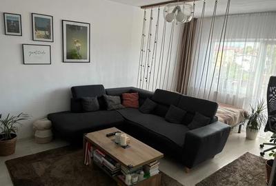 Apartament cu 2 camere decomandat, mobilat în Zorilor
