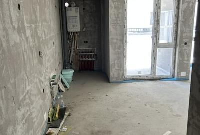 Apartament cu 4 camere semidecomandat în Florești - 4