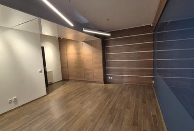Apartament cu 4 camere decomandat în Domenii