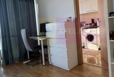 Garsonieră decomandată în Central
