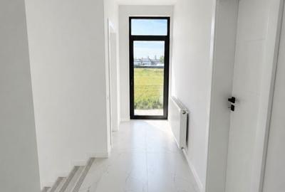 Casă cu 4 camere în Găneasa - 3