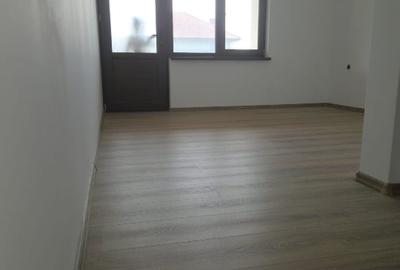 Casă individuală cu 4 camere cu Canalizare în Murighiol