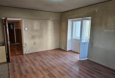 Apartament cu 3 camere decomandat în 1 Mai - 3