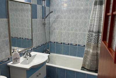 Apartament cu 4 camere decomandat în Central