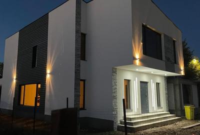 Casă cu 5 camere cu Teren 500 Mp în Chitila