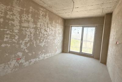 Apartament cu 4 camere decomandat în Cug