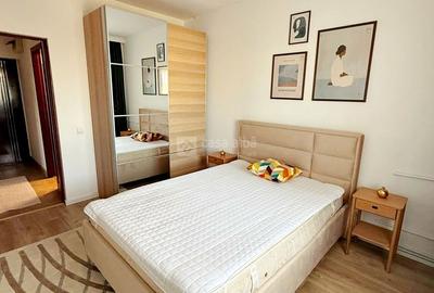 Apartament cu 2 camere decomandat, mobilat în Central