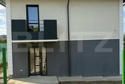 Casă individuală cu 4 camere cu Teren 425 Mp în Tomești