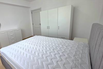Apartament cu 3 camere în Podu Roș - 1