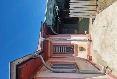 Casă cu Teren 200 Mp în Central