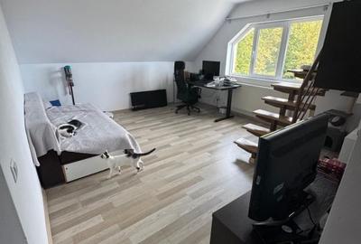 Apartament cu 3 camere semidecomandat, mobilat în Mănăștur