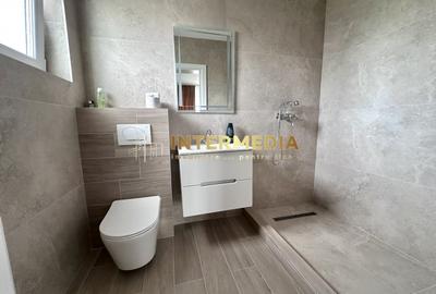 Casă individuală cu 4 camere cu Canalizare în Cetate - 2