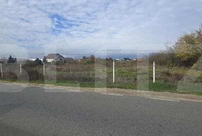 Teren construcție, în Exterior Nord