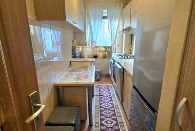 Apartament cu 2 camere semidecomandat, mobilat în Central