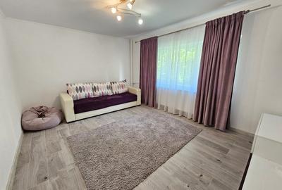 Apartament cu 2 camere decomandat, mobilat în Văcăresti