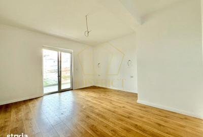 Casă cu 4 camere cu Teren 374 Mp în Sânandrei