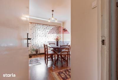 Apartament cu 4 camere decomandat în Vitrometan