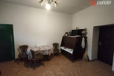 Duplex cu 3 camere cu Canalizare în Central - 18