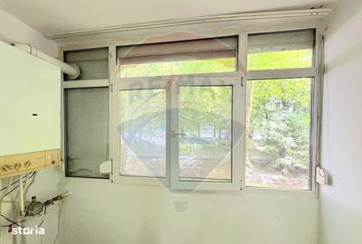 Apartament cu 2 camere nedecomandat în Narcisa