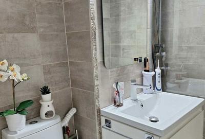Apartament cu 3 camere semidecomandat în Micro 17 - 7