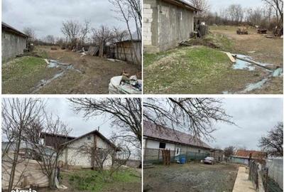 Casă cu 4 camere în Bărbătescu